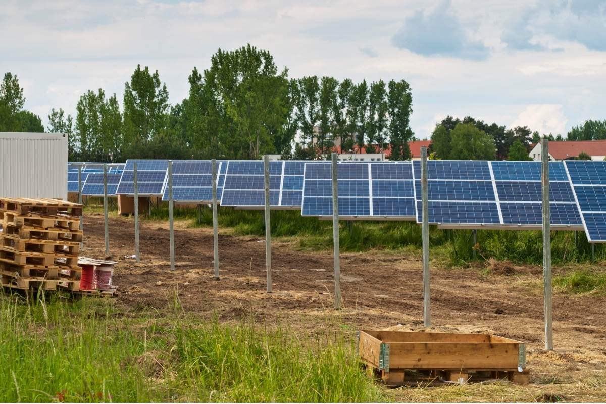 Using Solar Panels for Farming – An Ingenious Concept